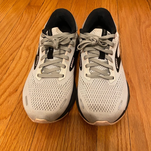 Brooks Adrenaline GTS Running Shoe Grey Size 9 - Picture 3 of 6
